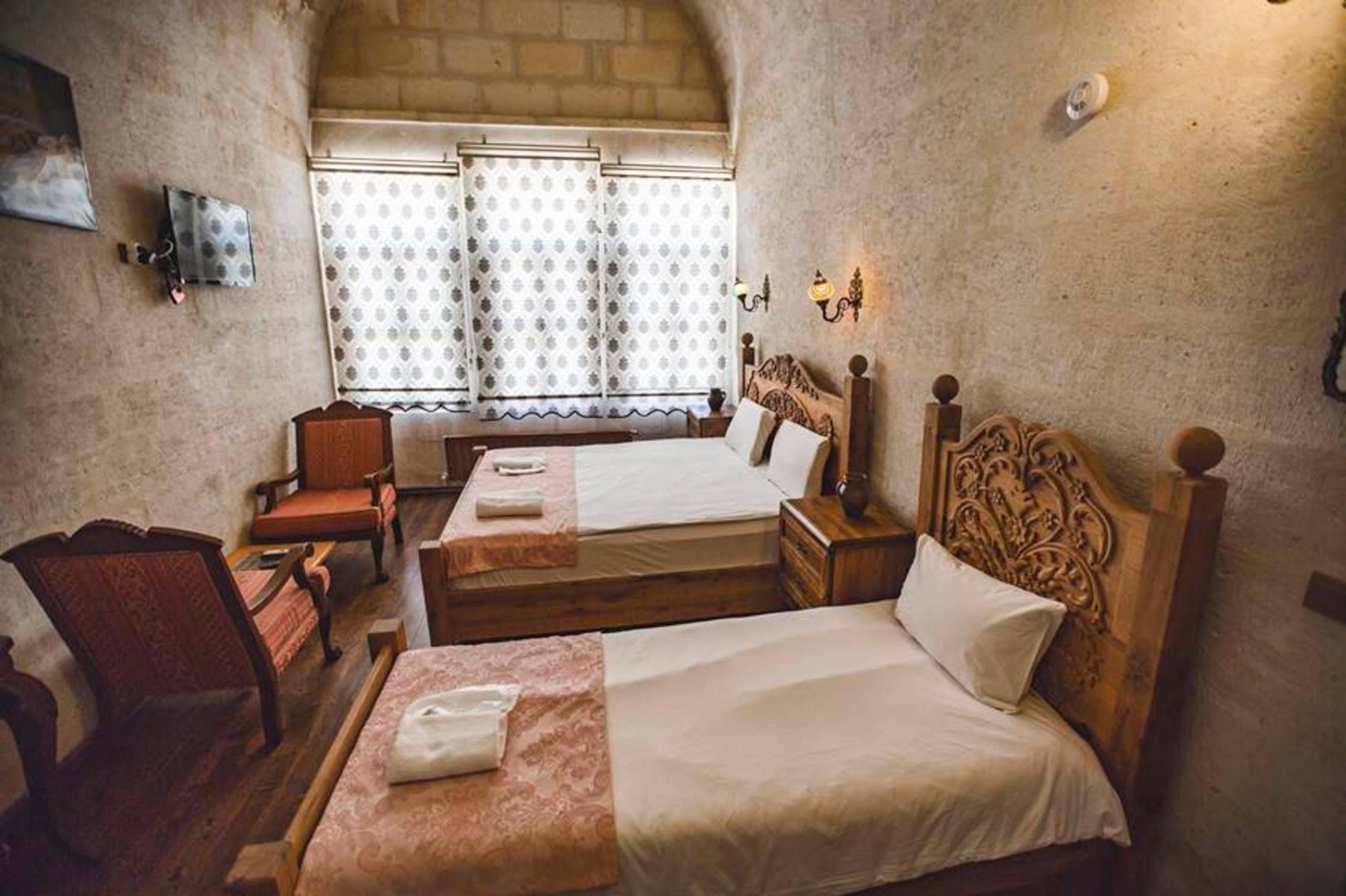 Kardesler Cave Hotel 어굽 외부 사진