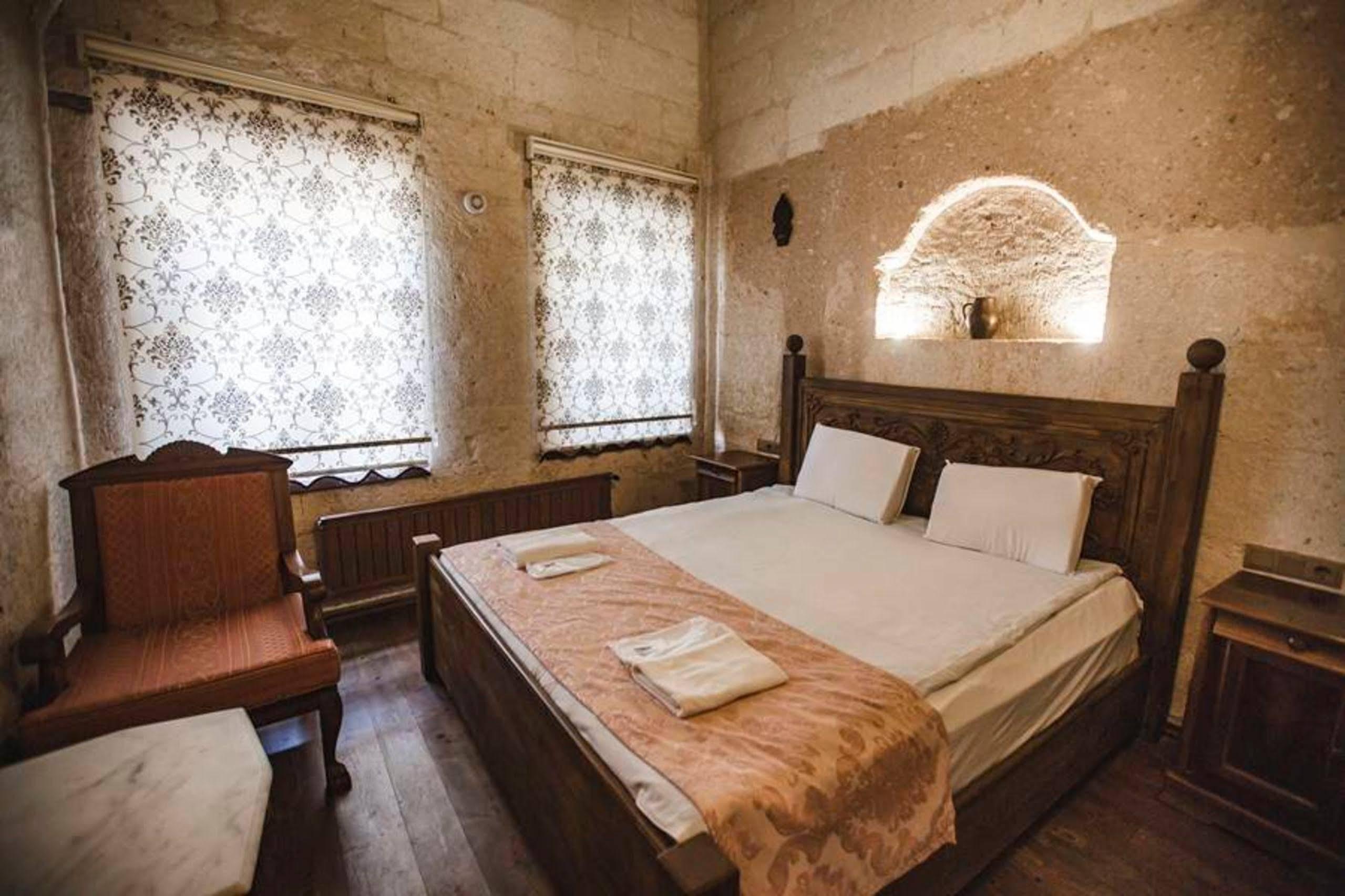 Kardesler Cave Hotel 어굽 외부 사진