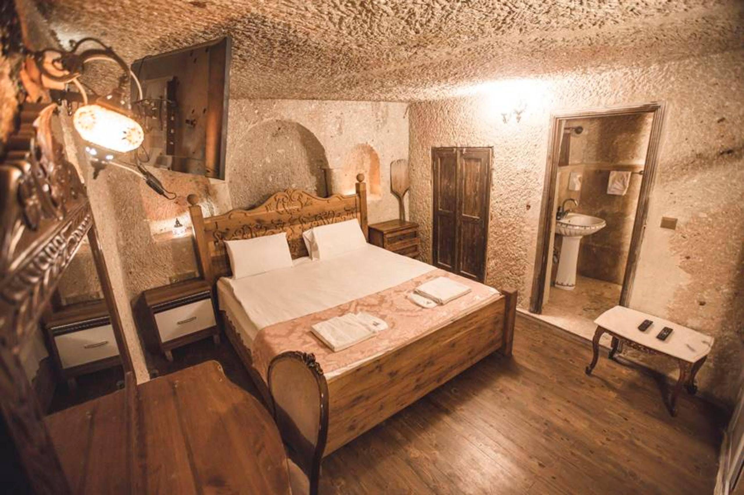 Kardesler Cave Hotel 어굽 외부 사진
